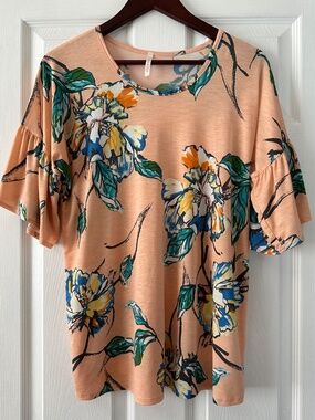 LIME ’N CHILI Peach Blue Floral Top Scoop Neck Pullover Bell Sleeves Size S/M